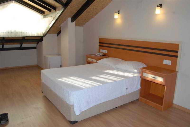 Dalyan Palmiye Resort Hotel ภายนอก รูปภาพ